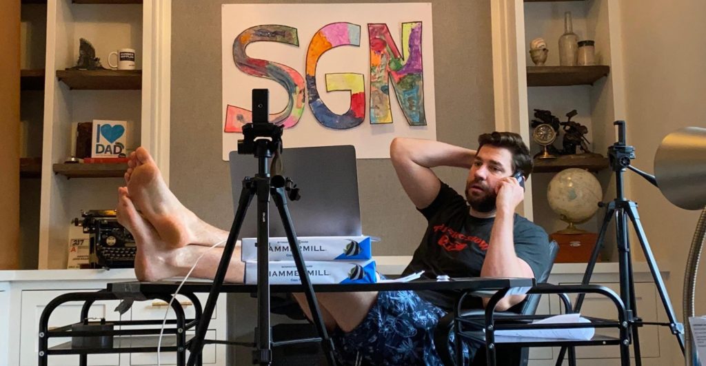 John Krasinski hizo un noticiero en YouTube para dar buenas noticias