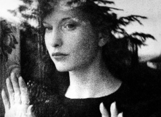 Maya Deren, una de las mujeres que cambiaron la historia del cine