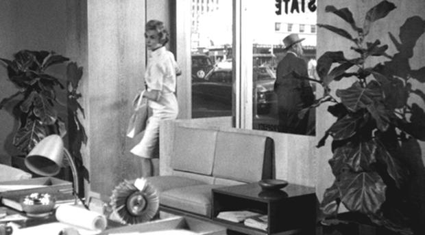 El cameo de Hitchcock en Psycho
