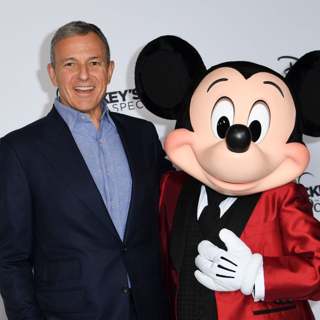 Robert Iger y Mickey Mouse