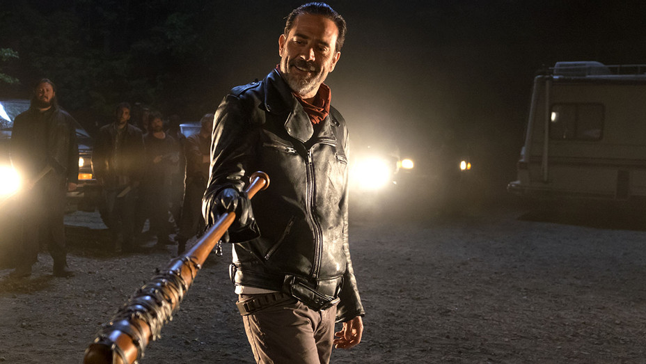 Negan asesina a uno de los personajes principales en uno de los cliffhangers más geniales de TWD
