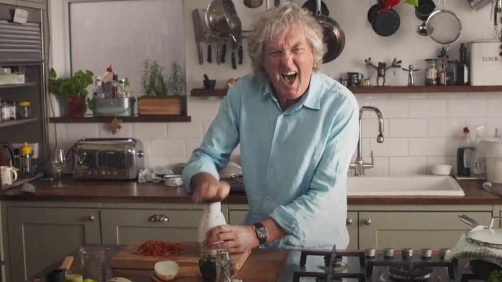 James May nos encanta en esta nueva faceta de cocinero