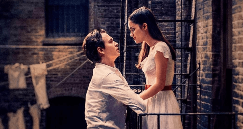 Lee nuestra reseña de West Side Story (Amor sin barreras)