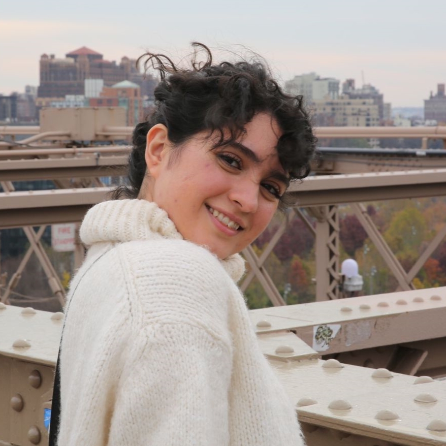 Bri, escritora saturnina