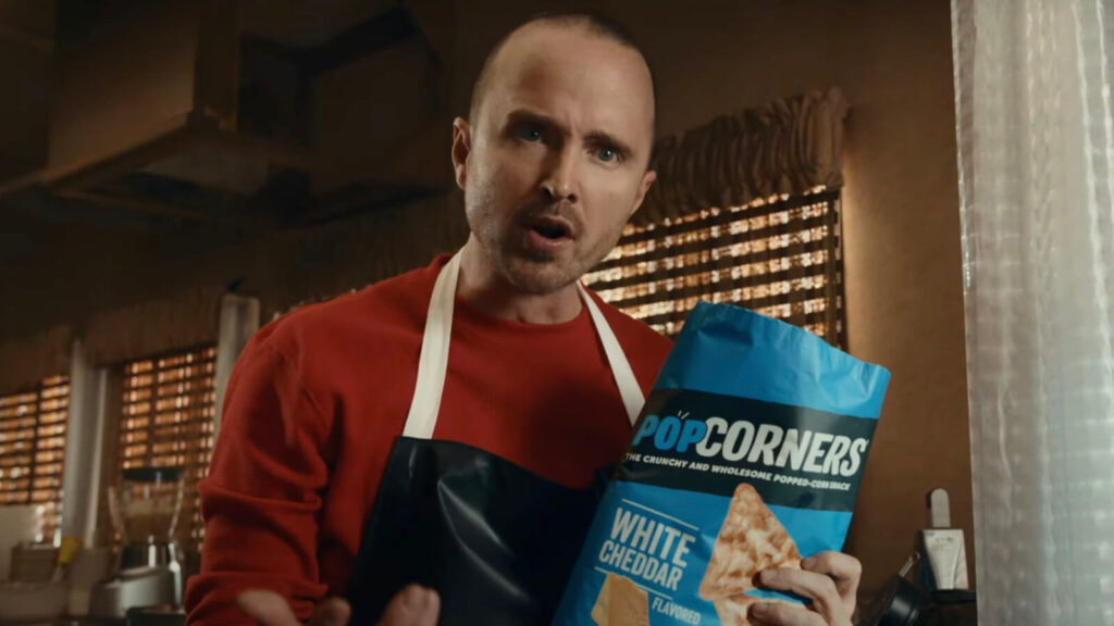 Aaron Paul vuelve a reencarnar a Jesse Pinkman en este comercial para el Super Bowl LVII.