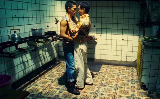 La pareja bailando tango.